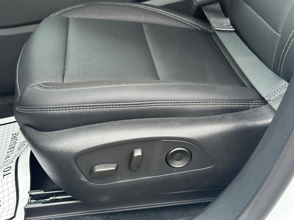 New 2026 Chevrolet Blazer EV LT FWD image 15