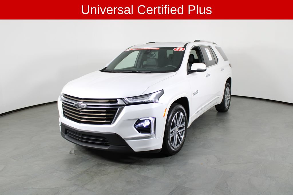 Used 2023 Chevrolet Traverse High Country FWD image 2