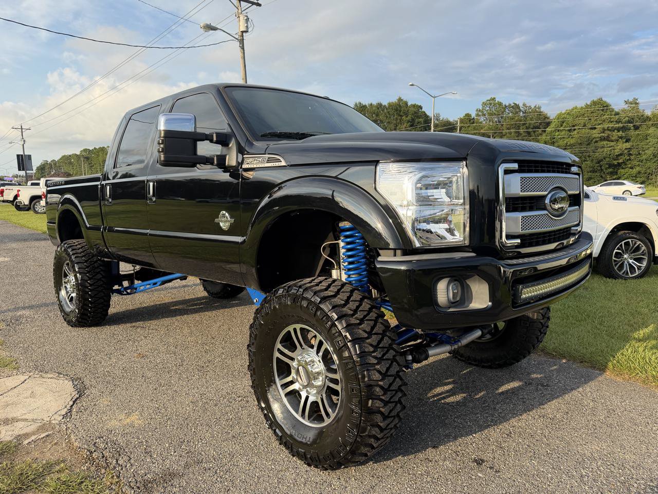 Used 2016 Ford F250 Platinum w/ FX4 Off-Road Package AWD/4WD image 1