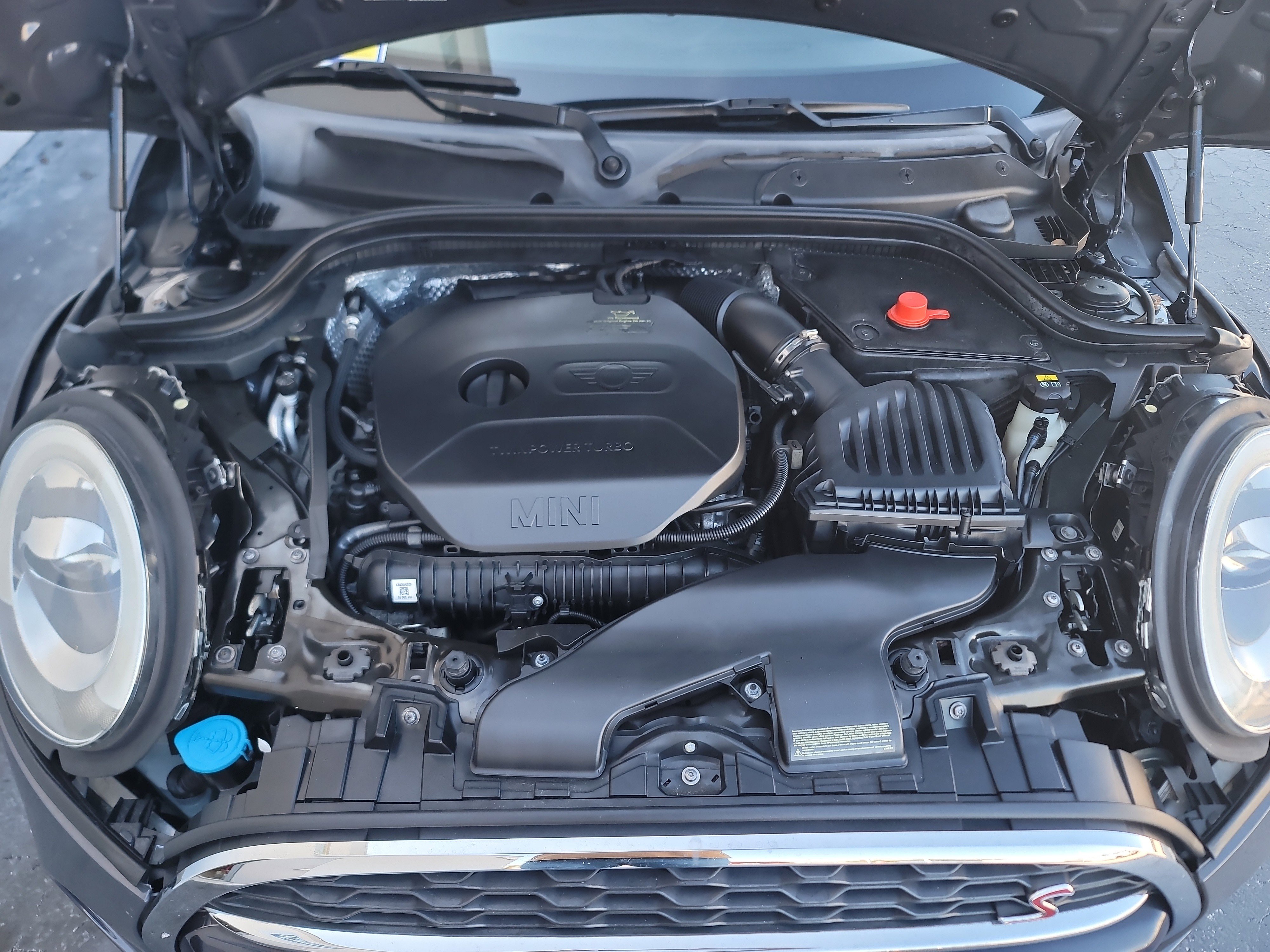 Used 2015 MINI Cooper S image 25