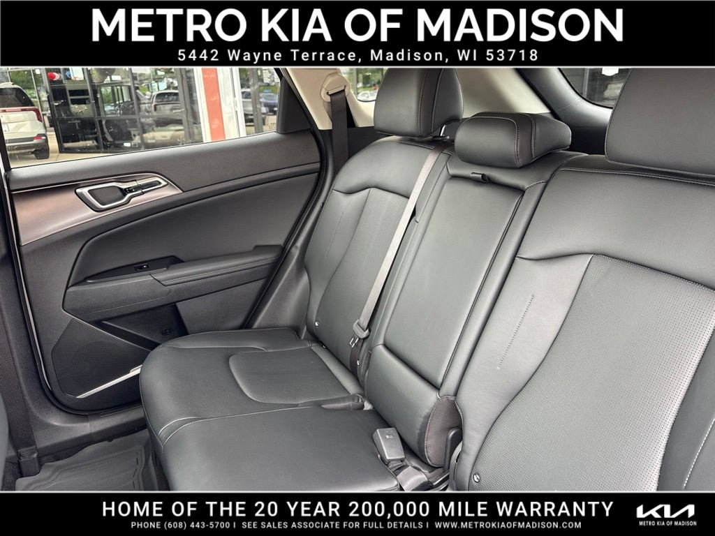 Used 2026 Kia Sportage EX FWD image 33