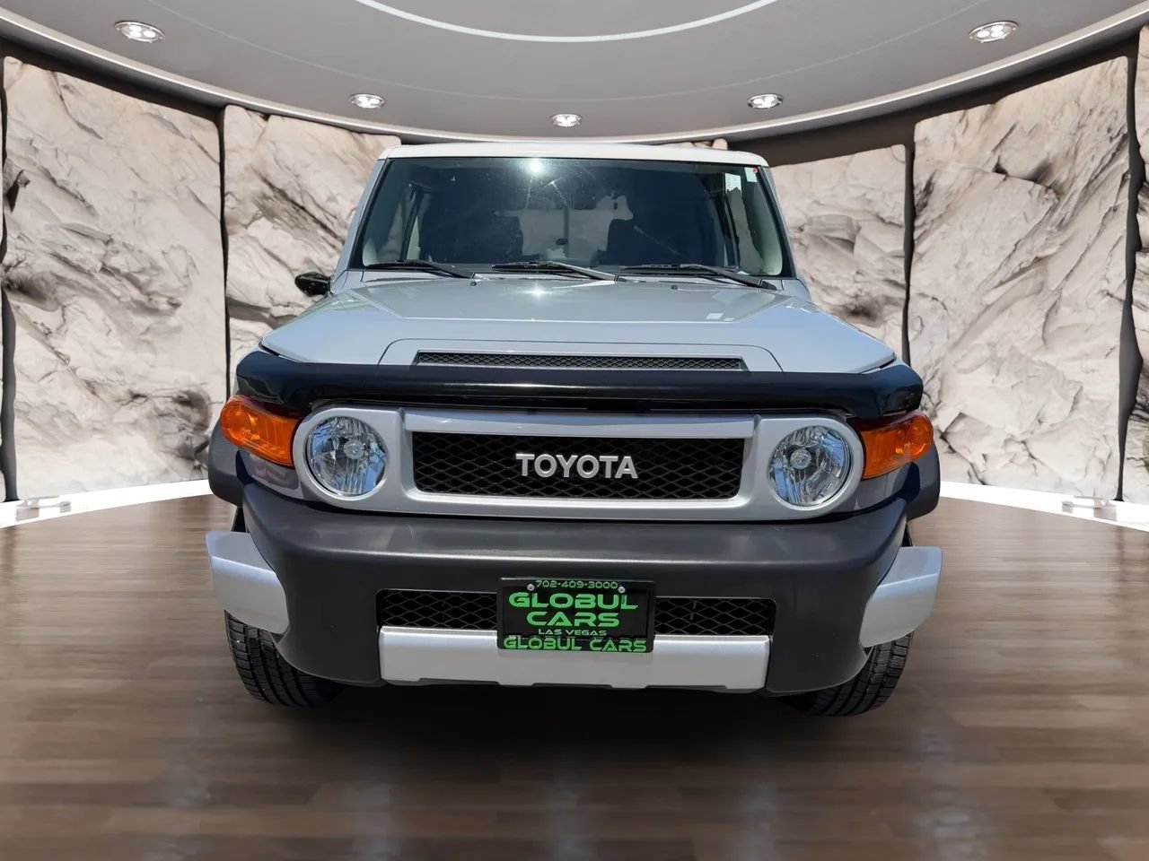 Used 2014 Toyota FJ Cruiser 4WD w/ Upgrade Package image 3