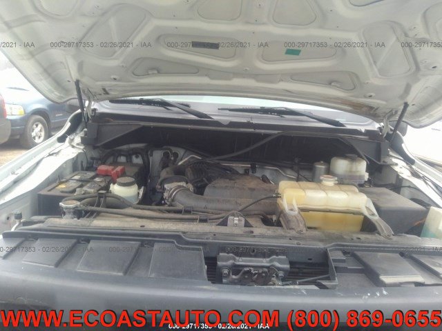 Used 2016 Nissan NV 2500 SV w/ Back Door Glass Package image 6