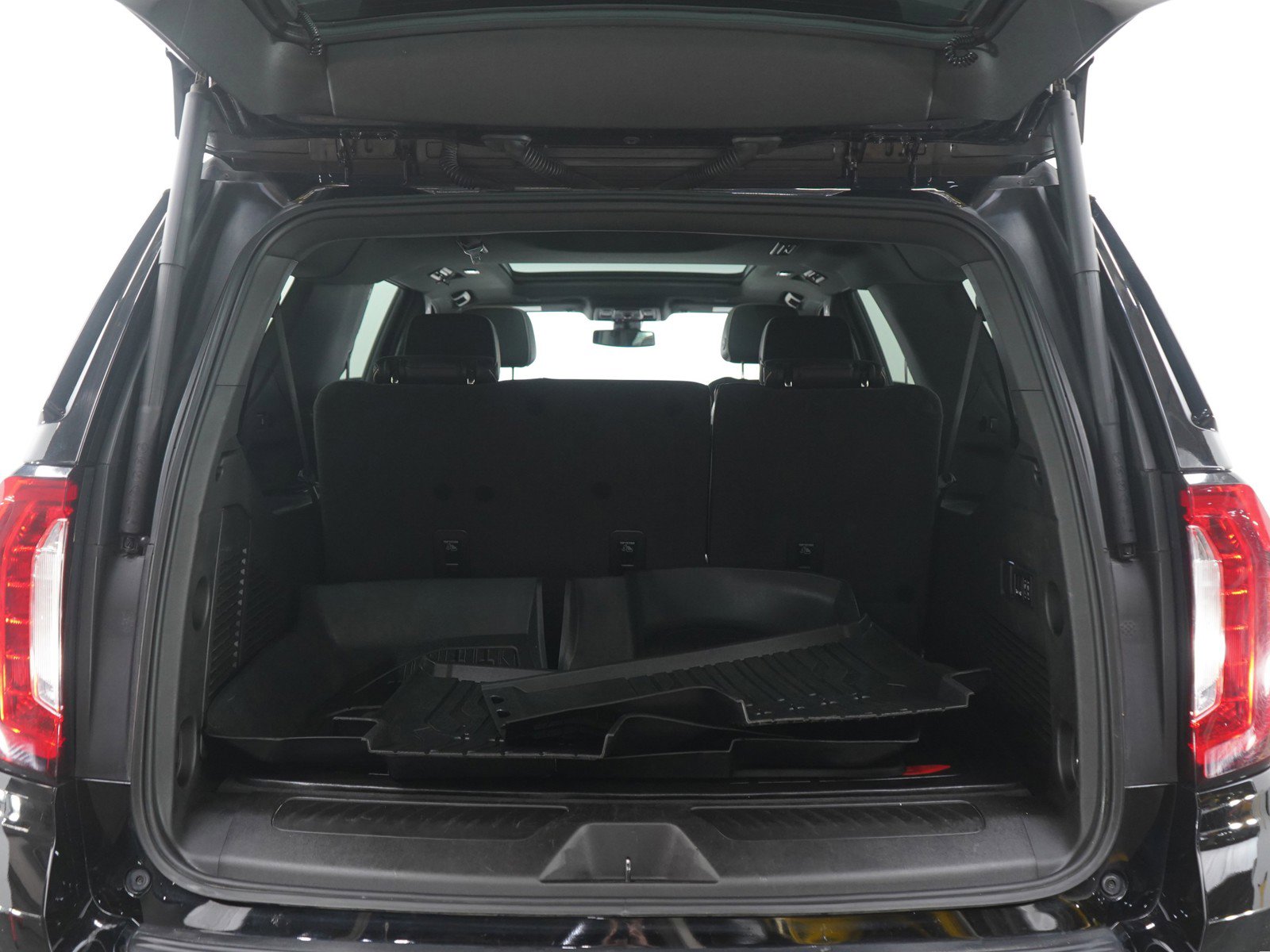 Used 2022 GMC Yukon XL SLT image 17