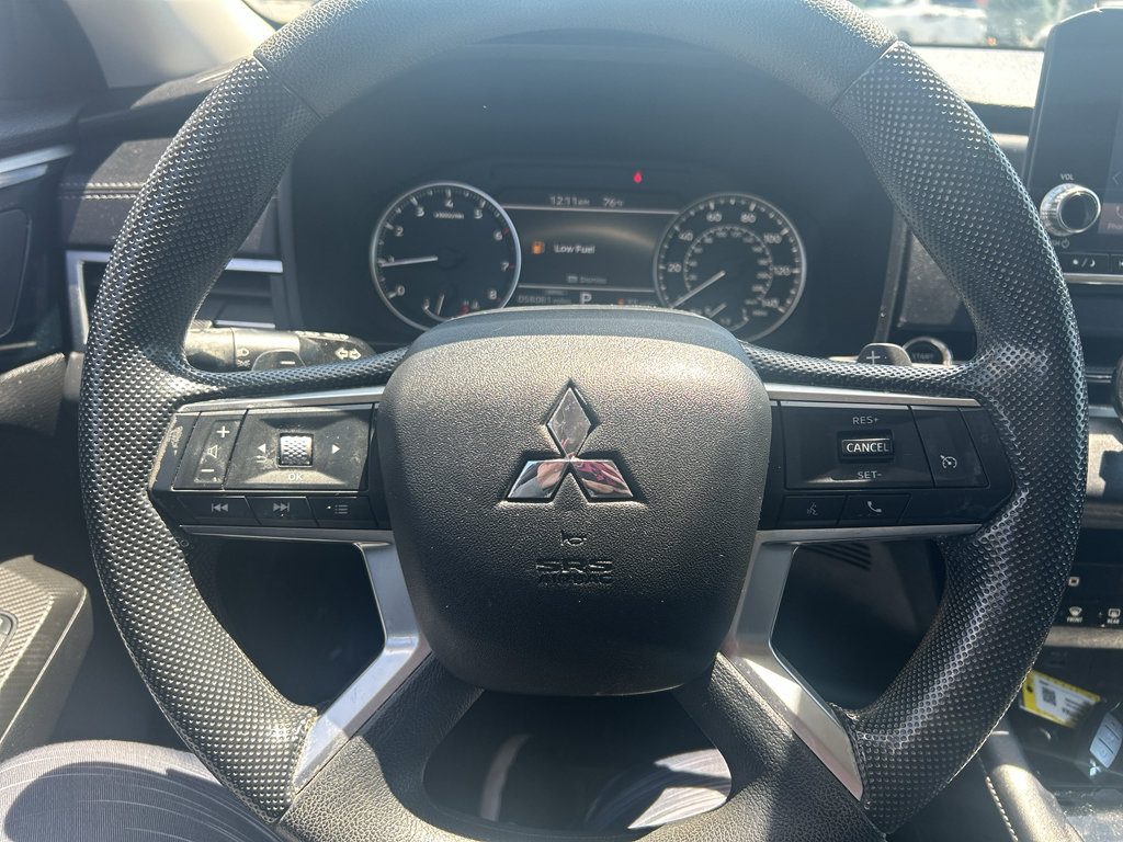Used 2022 Mitsubishi Outlander ES AWD/4WD image 17