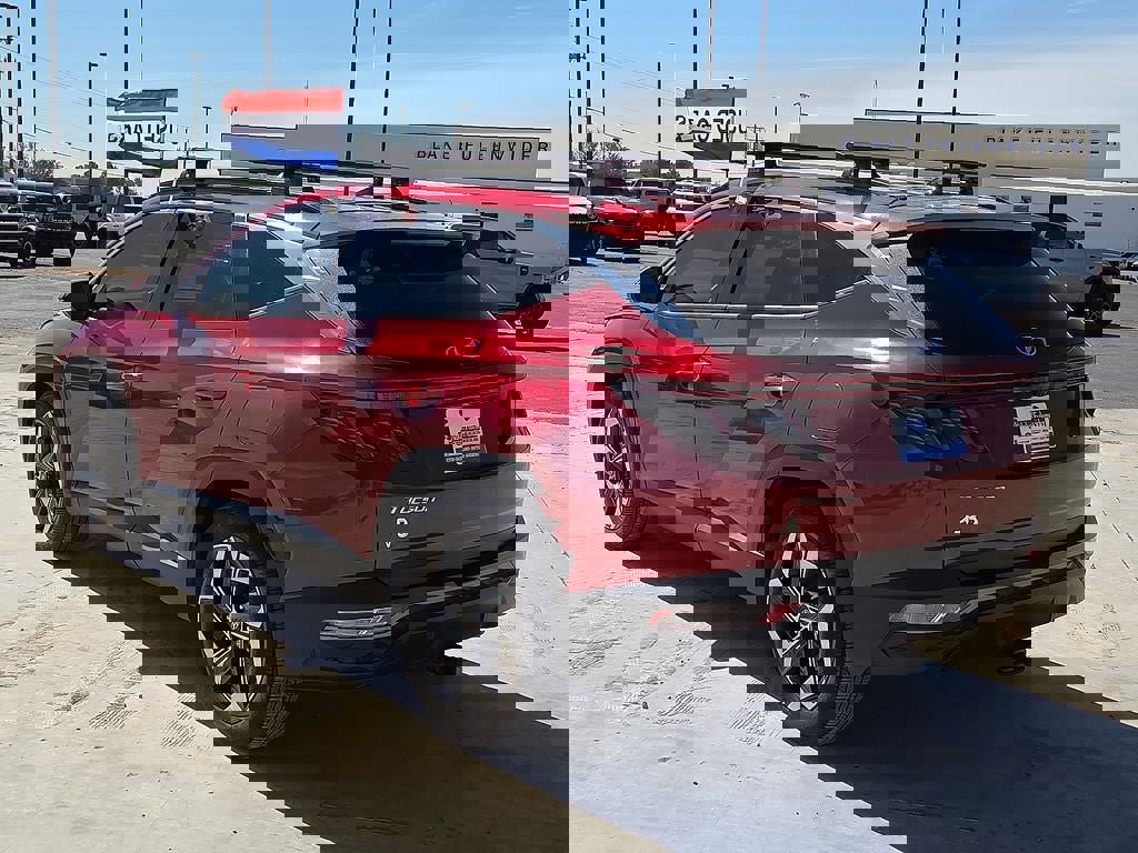 Used 2024 Hyundai Tucson SEL w/ Convenience Package FWD image 3