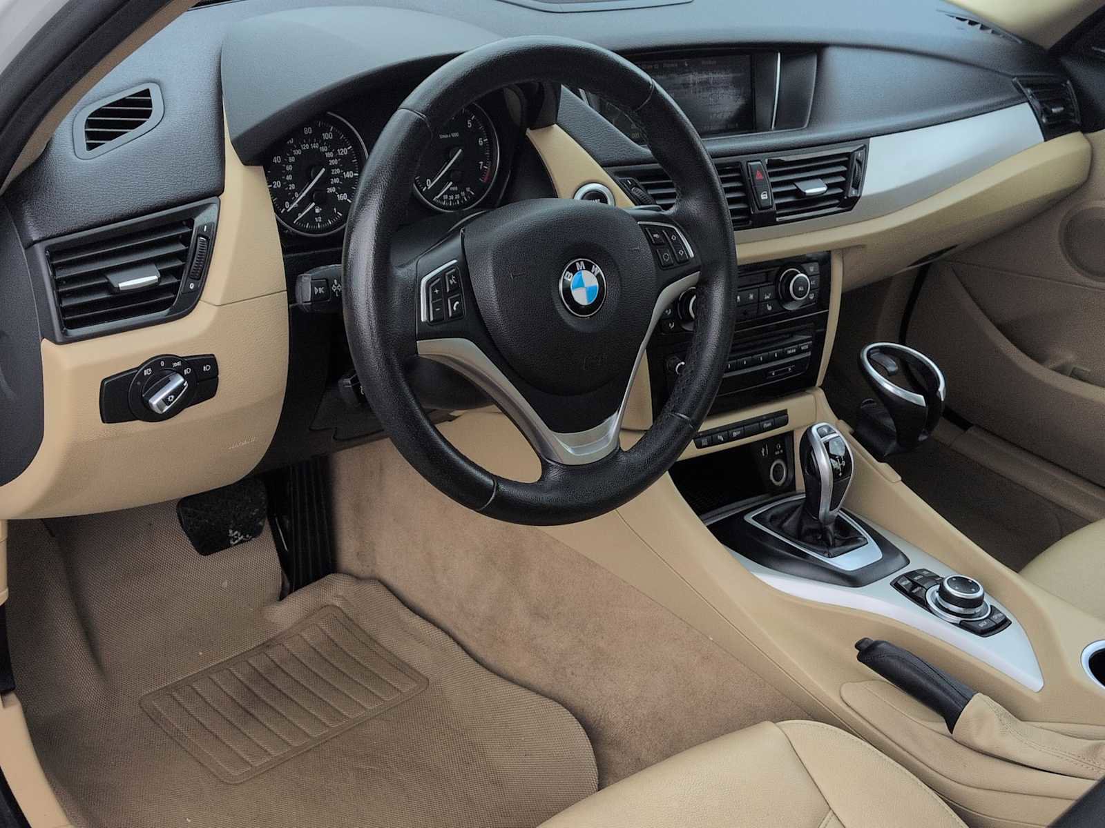 Used 2013 BMW X1 sDrive28i image 10