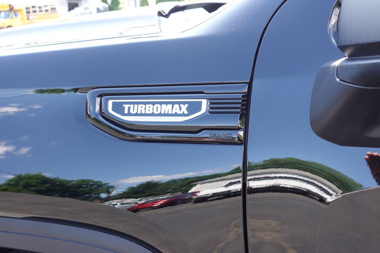 Used 2025 GMC Sierra 1500 Elevation AWD/4WD image 16