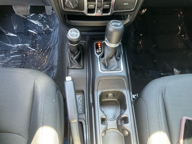 Used 2021 Jeep Wrangler Unlimited Sport AWD/4WD image 18