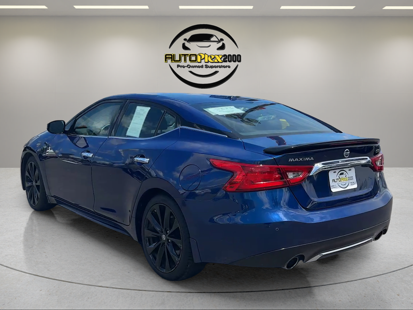 Used 2017 Nissan Maxima SR w/ Midnight Edition FWD image 5