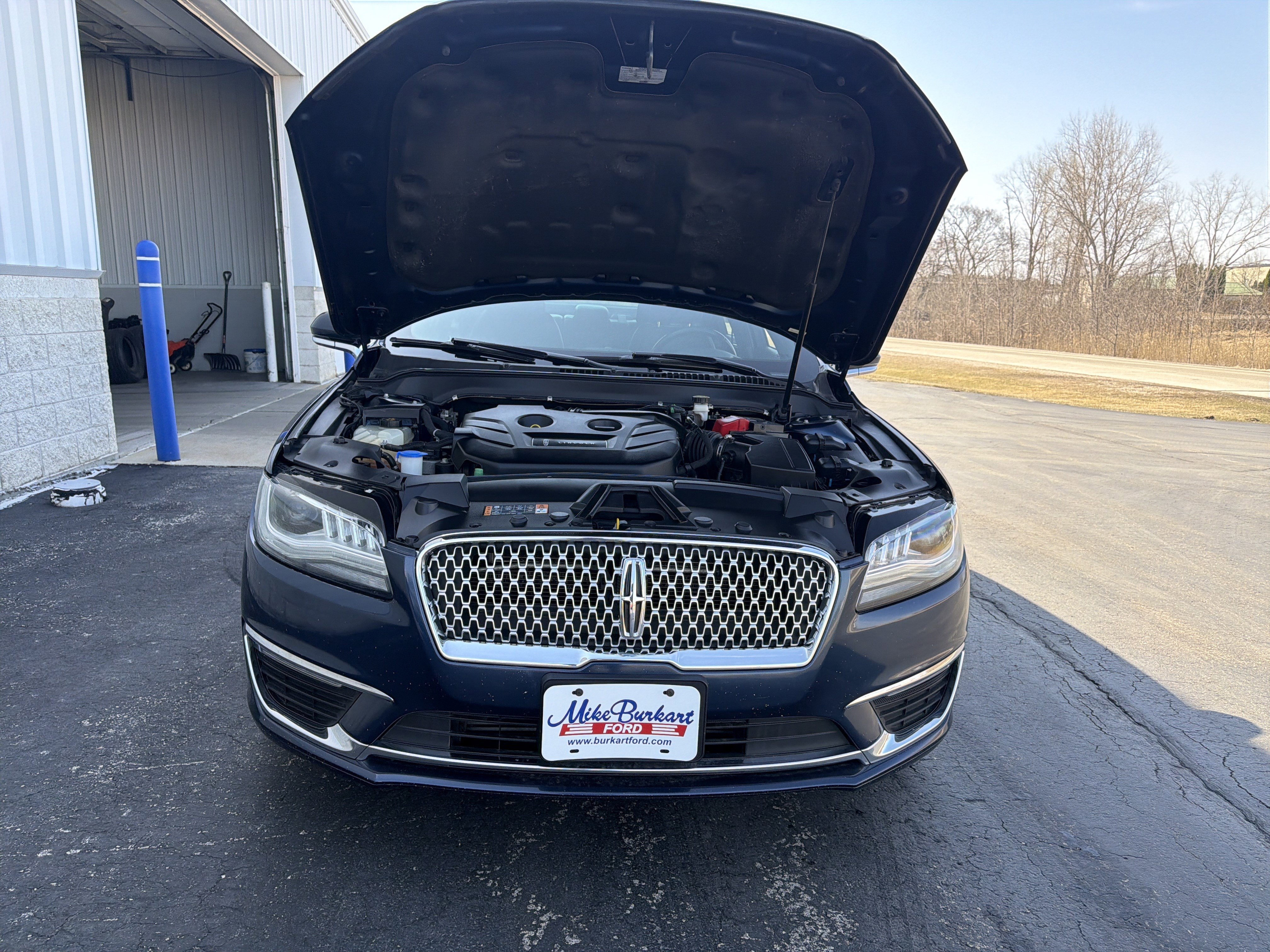 Used 2017 Lincoln MKZ Select image 44