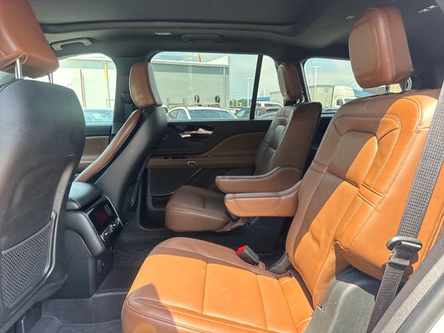 Used 2022 Lincoln Aviator Reserve w/ Elements Package Plus RWD image 11