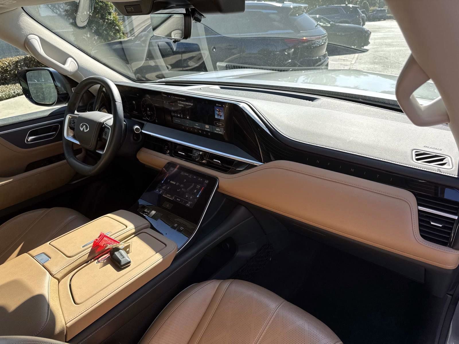 Used 2025 INFINITI QX80 Sensory image 15