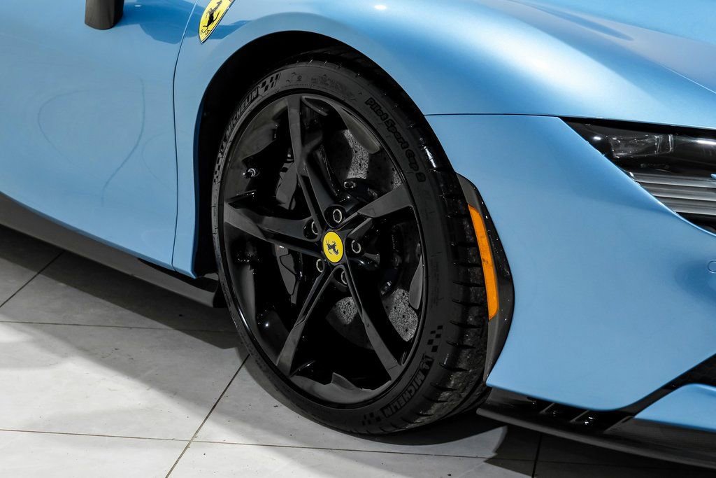 Used 2022 Ferrari SF90 Spider image 64
