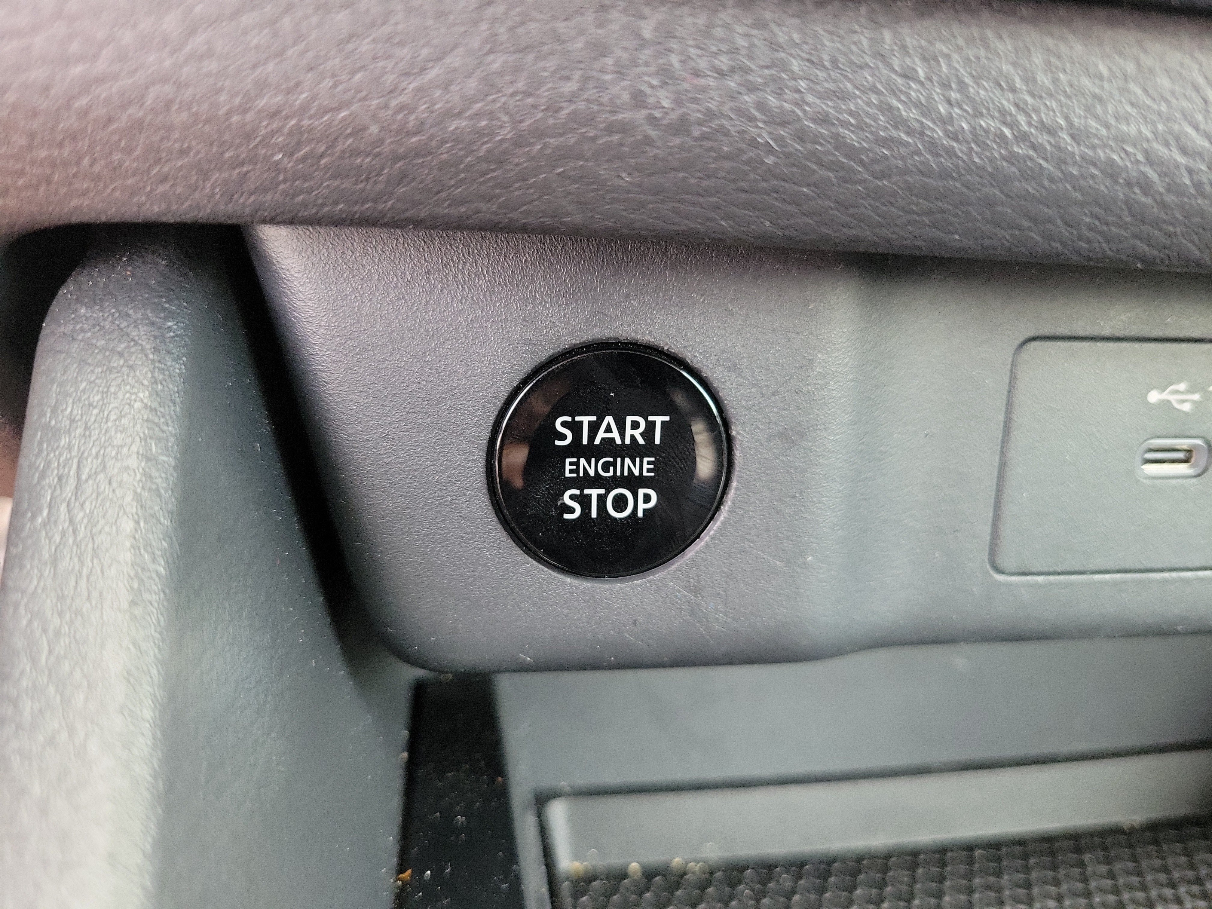 Used 2026 Nissan Rogue Dark Armor FWD image 19
