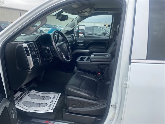 Used 2015 Chevrolet Silverado 2500 LTZ w/ Duramax Plus Package AWD/4WD image 20
