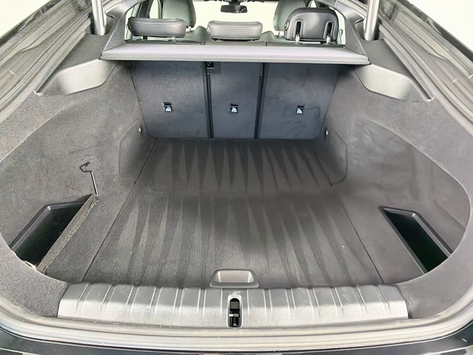 Used 2023 BMW i4 eDrive40 w/ Premium Package RWD image 28