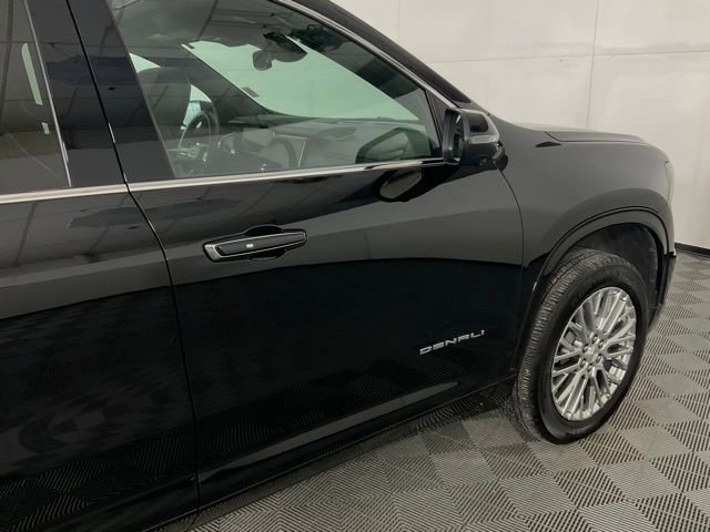 Used 2024 GMC Acadia Denali w/ LPO, Floor Liner Package image 9