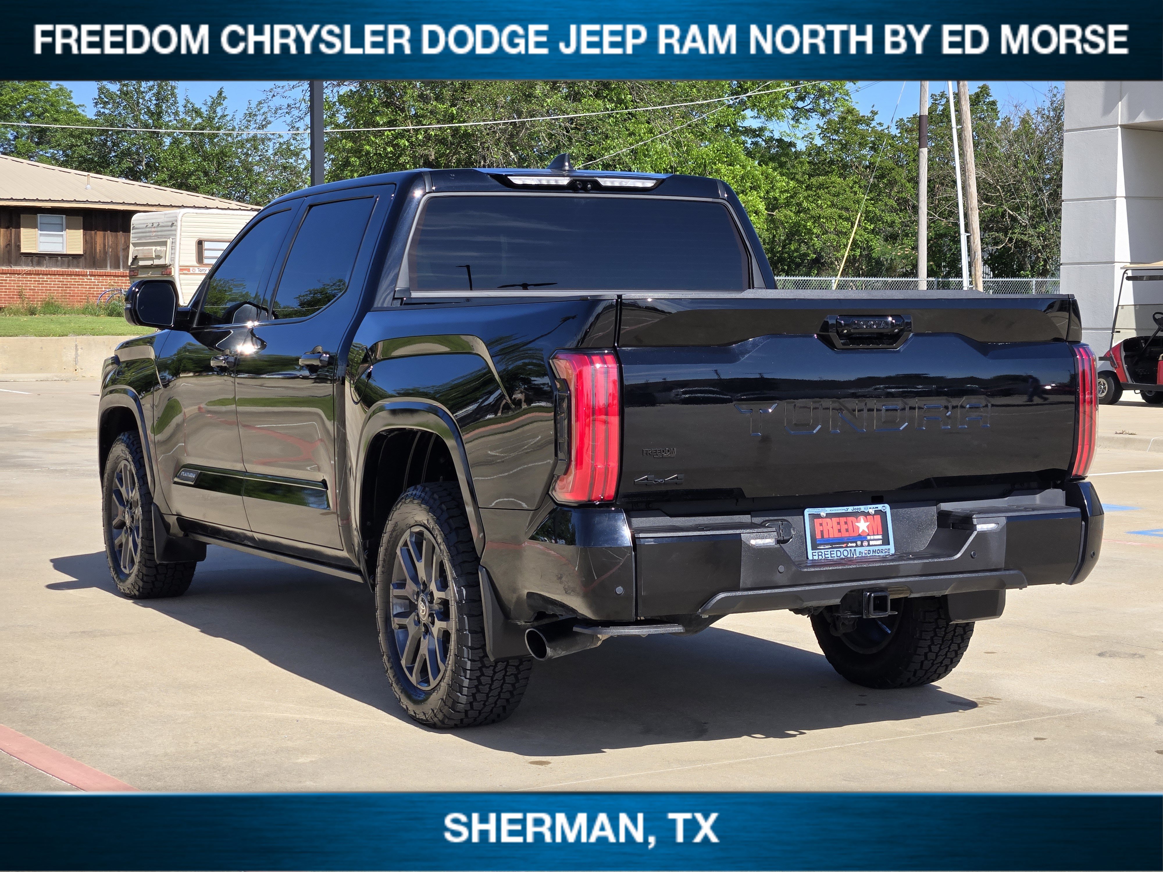 Used 2025 Toyota Tundra Platinum AWD/4WD image 4