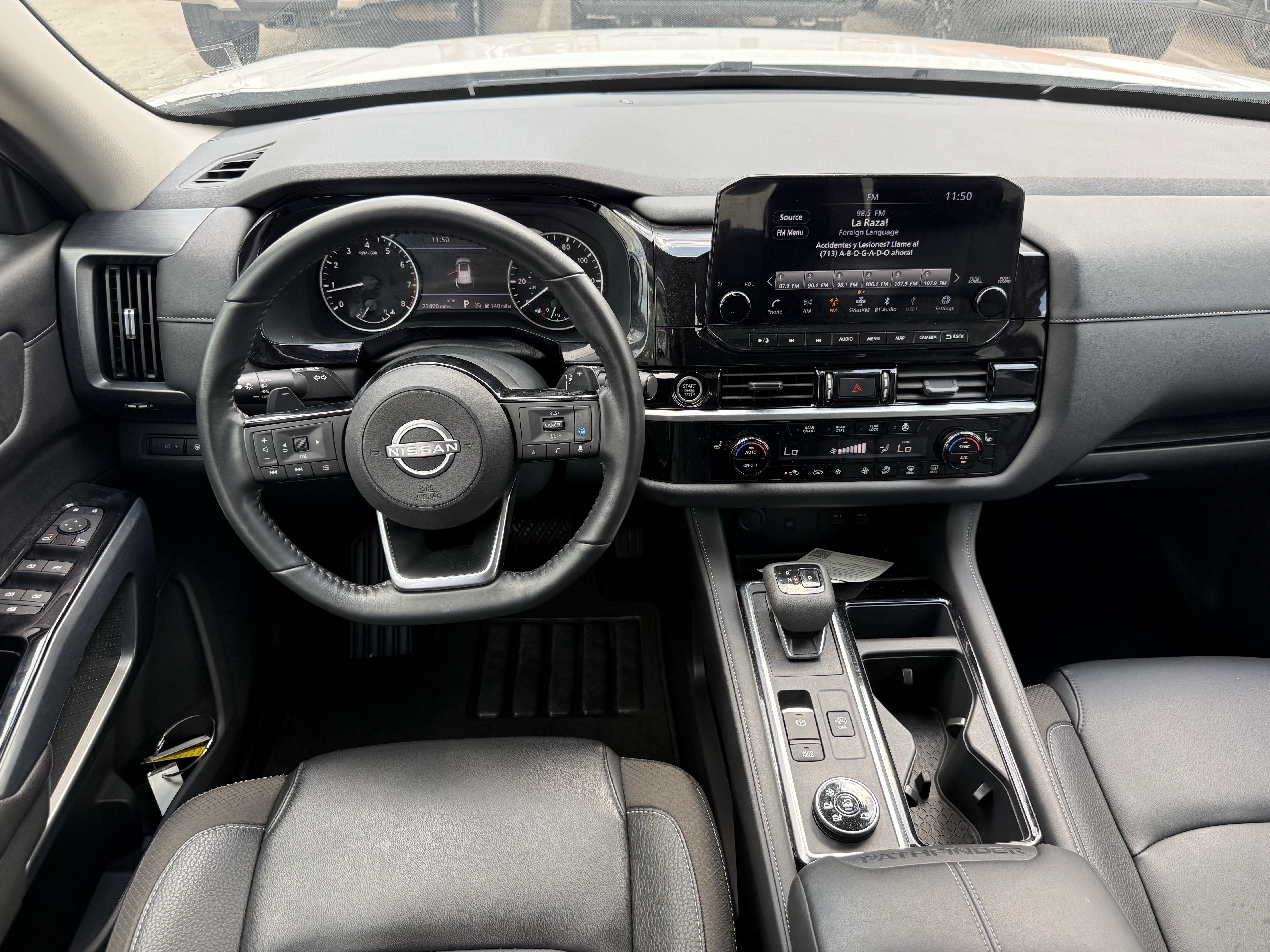 Used 2024 Nissan Pathfinder SL AWD/4WD image 10