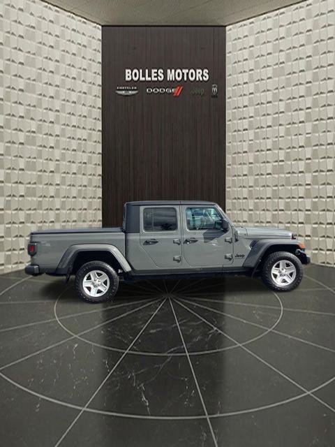 Certified 2021 Jeep Gladiator Sport AWD/4WD image 4