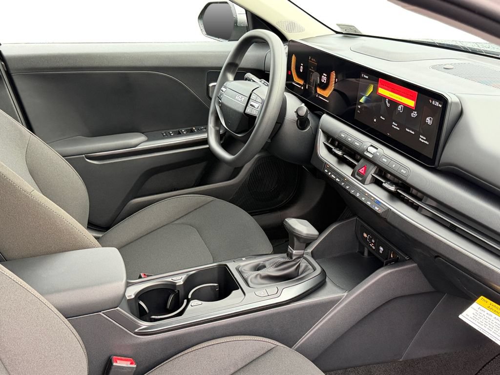 New 2026 Kia K4 FWD image 5
