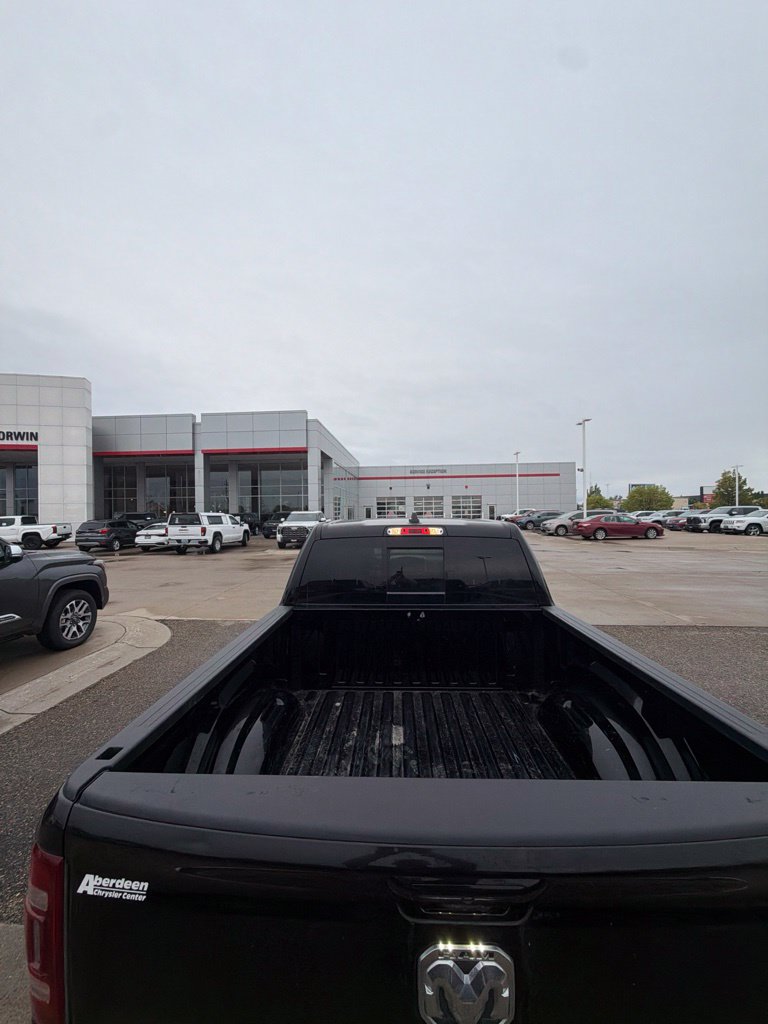 Used 2023 RAM 1500 Laramie AWD/4WD image 5