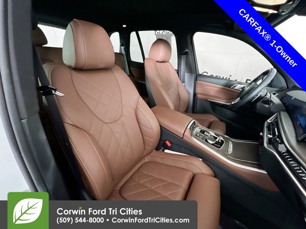 Used 2024 BMW X5 xDrive50e w/ Parking Assistance Package image 17