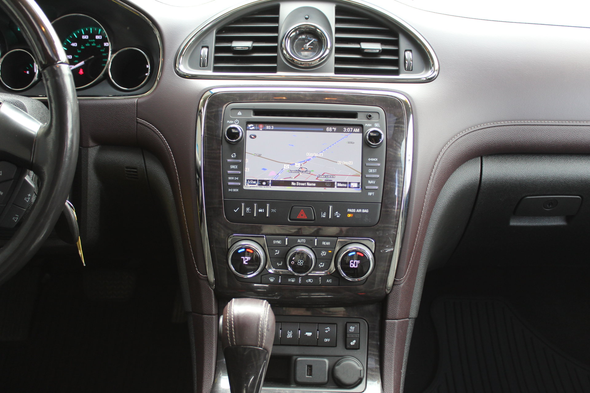 Used 2015 Buick Enclave Premium w/ Trailering Package AWD/4WD image 24