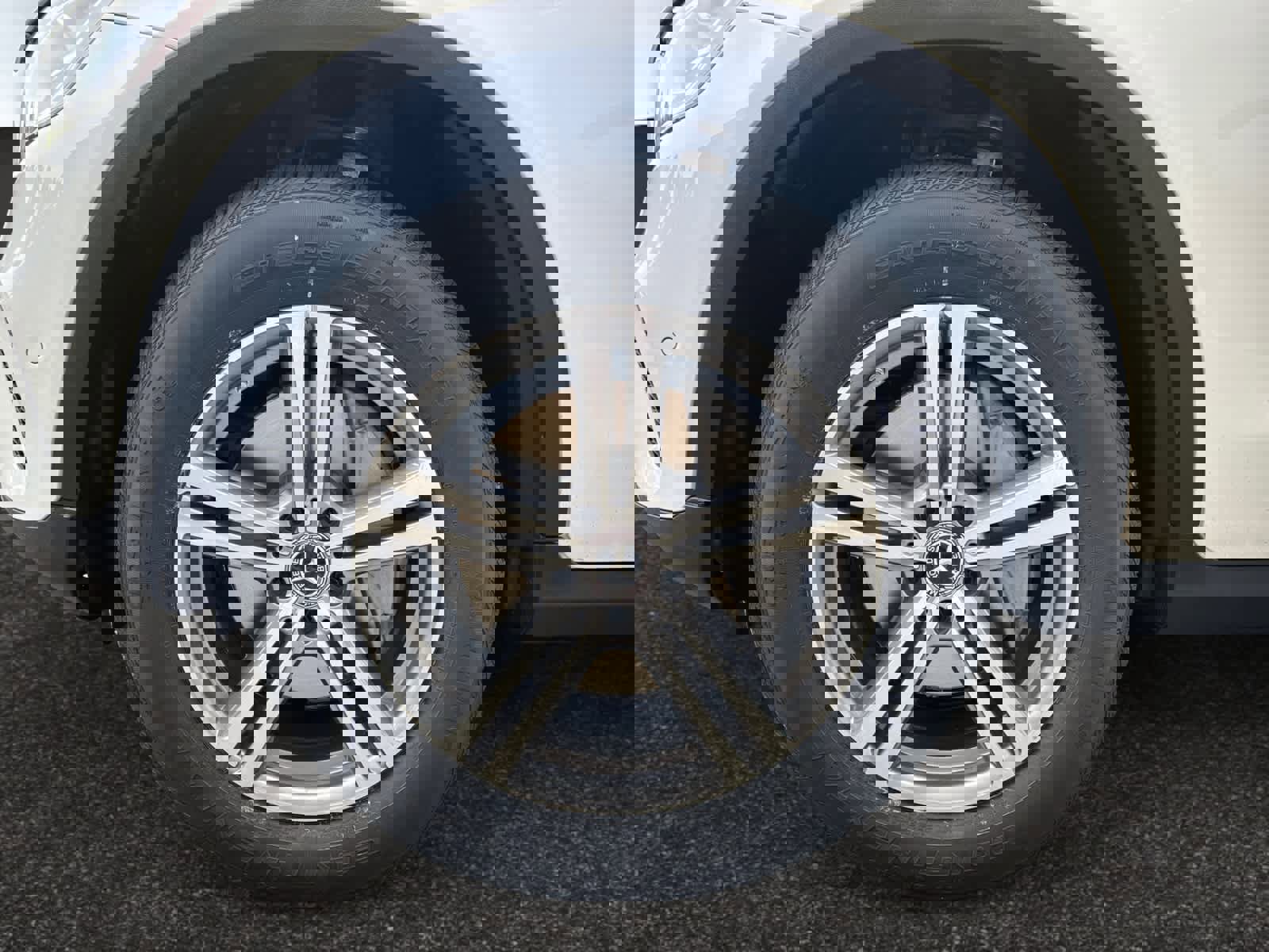 Used 2022 Mercedes-Benz GLC 300 4MATIC w/ Premium Package Lite image 9