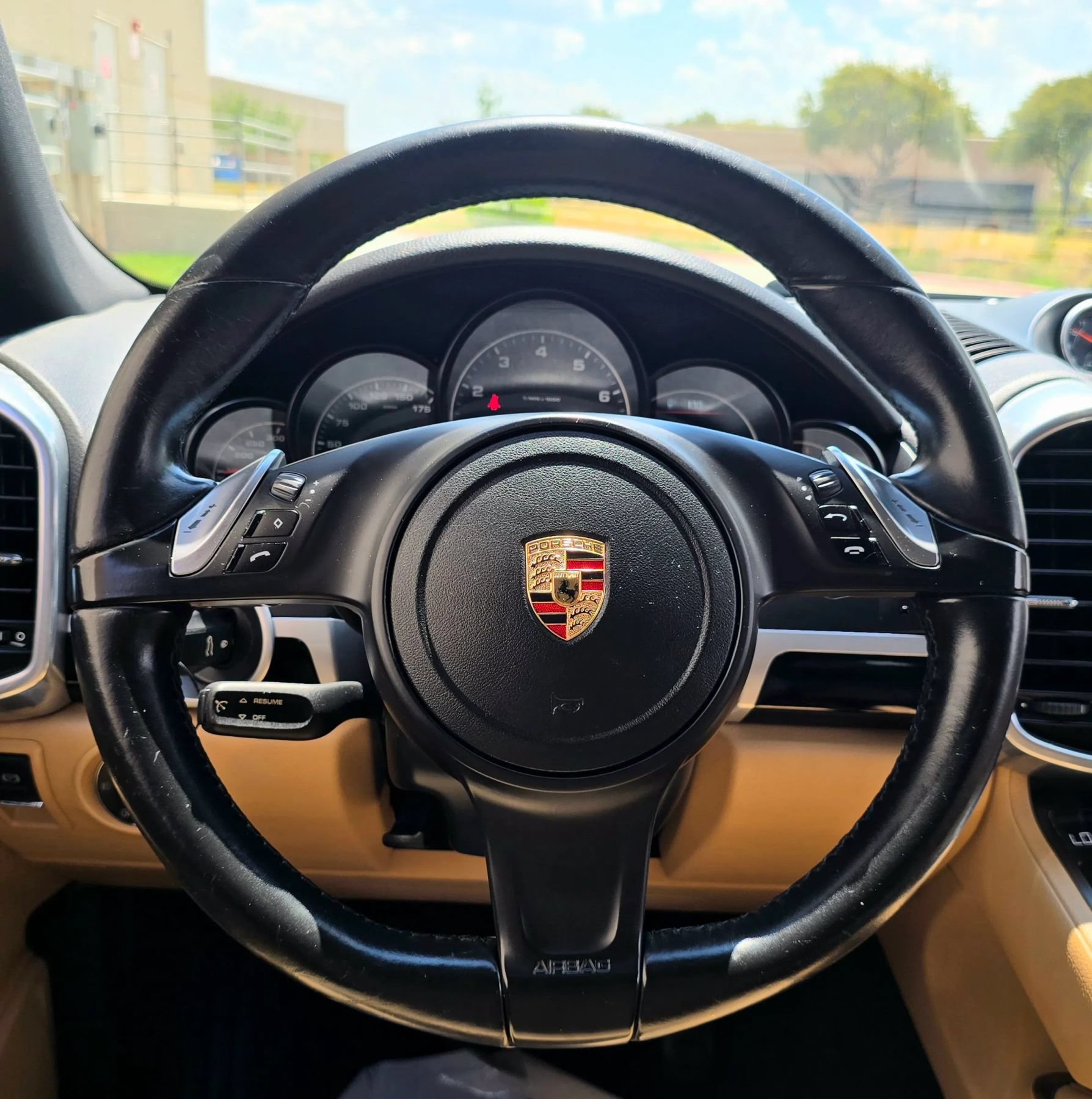 Used 2014 Porsche Cayenne Platinum Edition AWD/4WD image 28