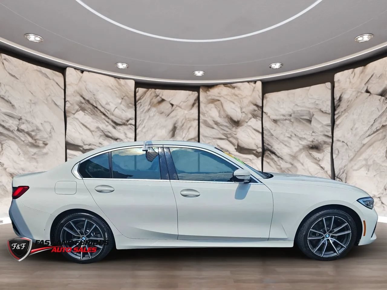 Used 2020 BMW 330i xDrive Sedan w/ Convenience Package AWD/4WD image 4