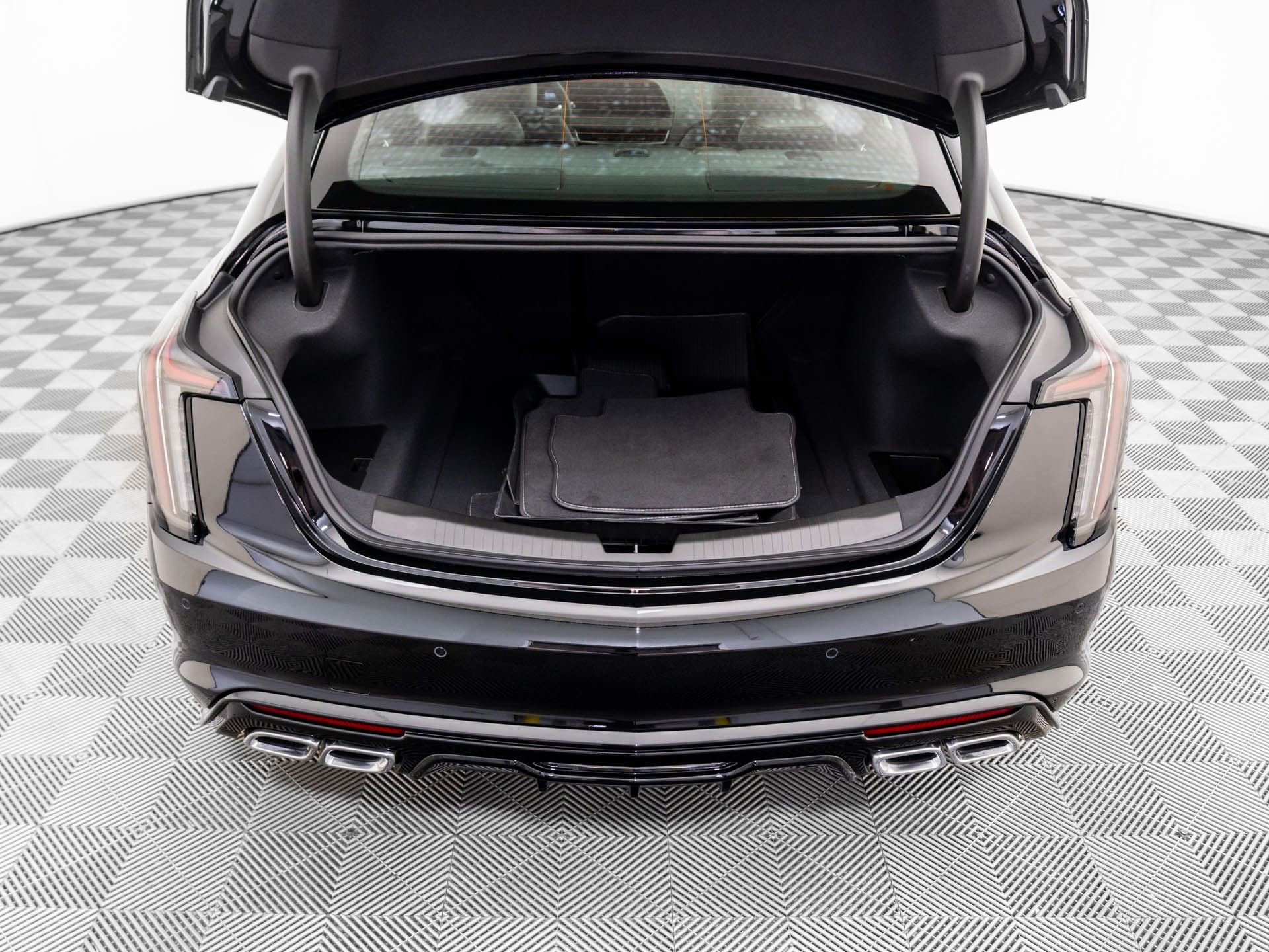 New 2026 Cadillac CT5 V AWD/4WD image 32