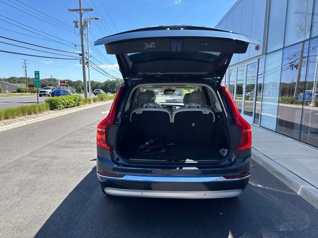 Used 2022 Volvo XC90 T8 Inscription w/ Advanced Package AWD/4WD image 11