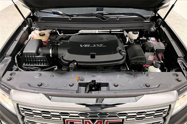 Used 2022 GMC Canyon Denali image 32