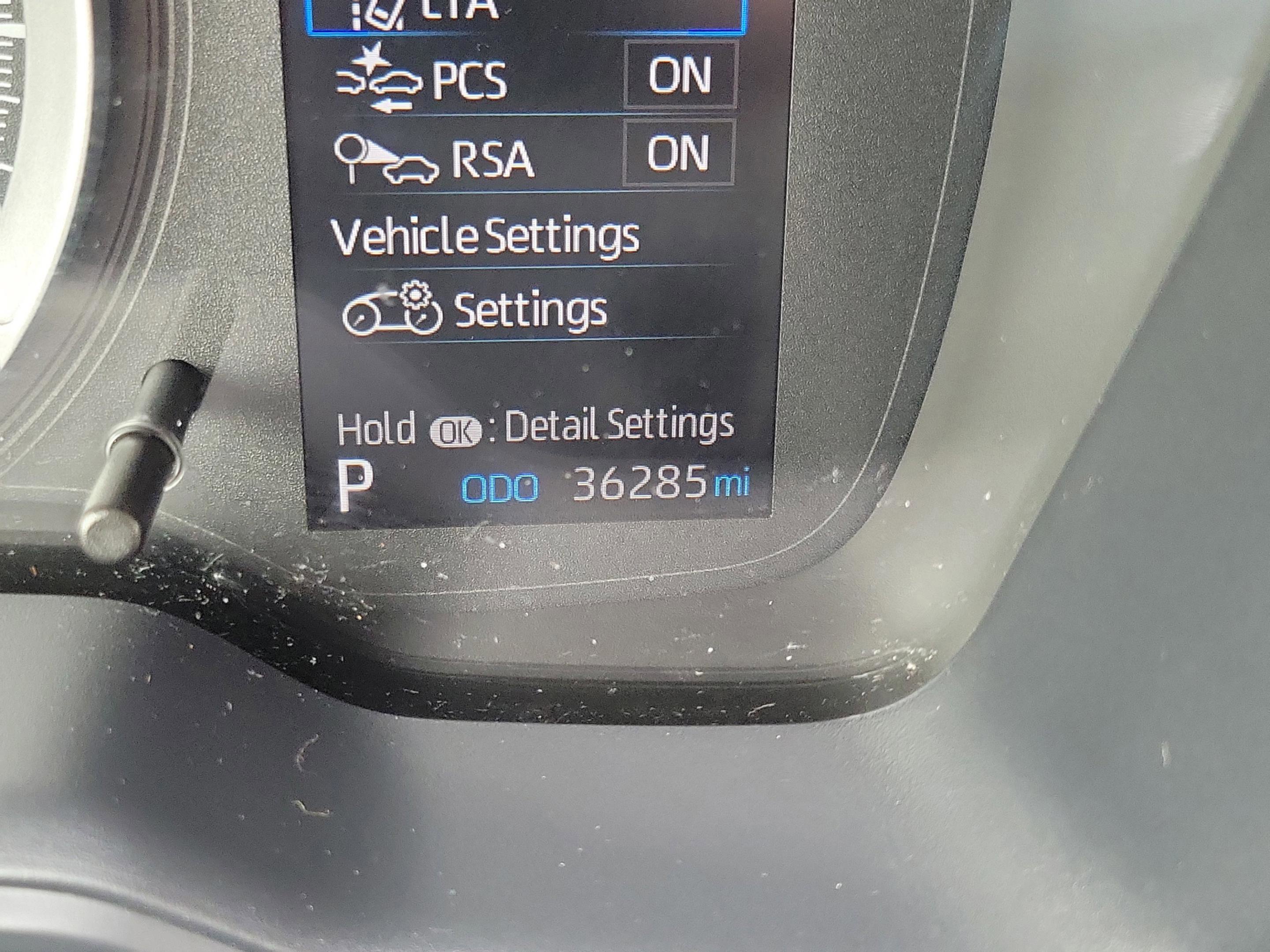 Used 2022 Toyota Corolla LE image 12