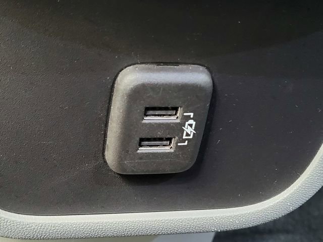 Used 2024 GMC Terrain SLE image 17