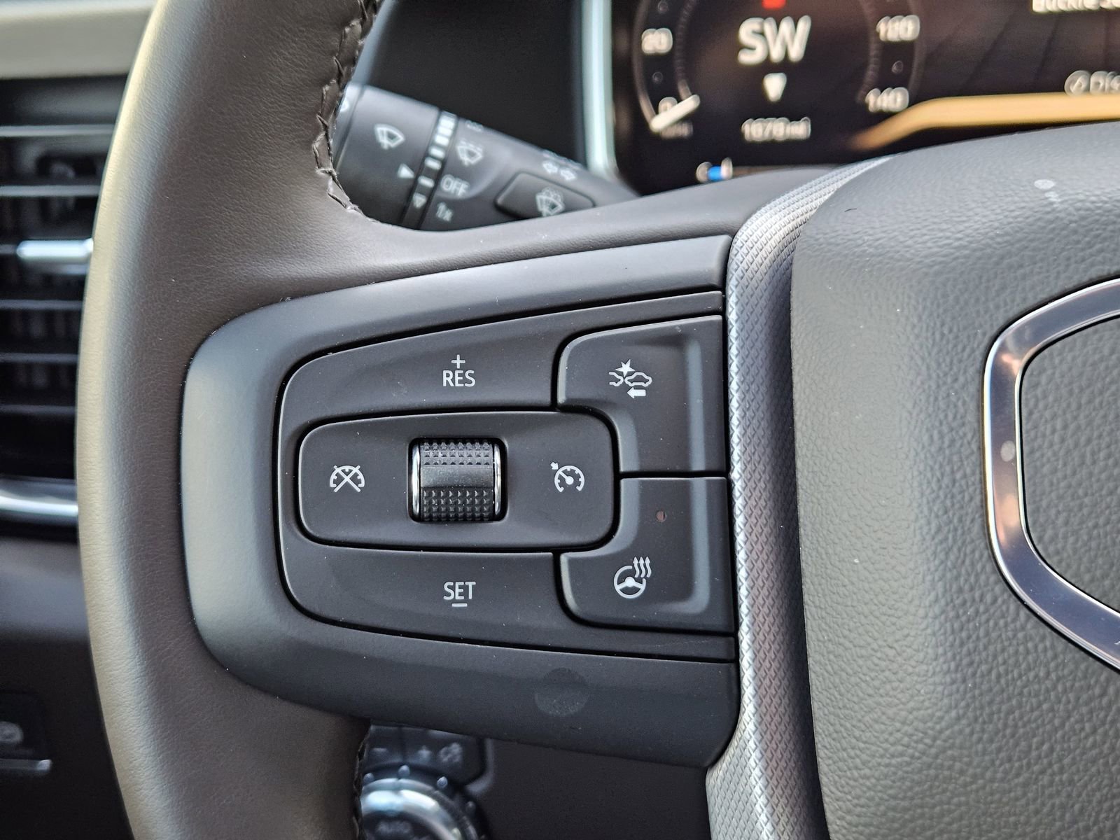 Used 2026 GMC Sierra 2500 Denali w/ Denali Reserve Package image 28