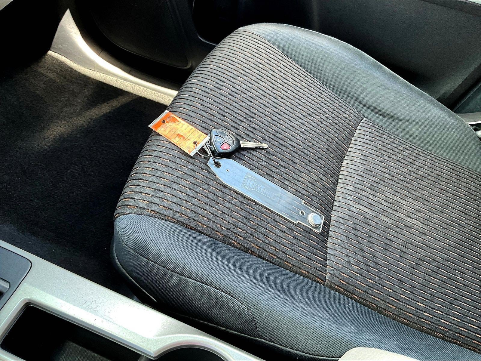 Used 2013 Toyota 4Runner SR5 AWD/4WD image 35