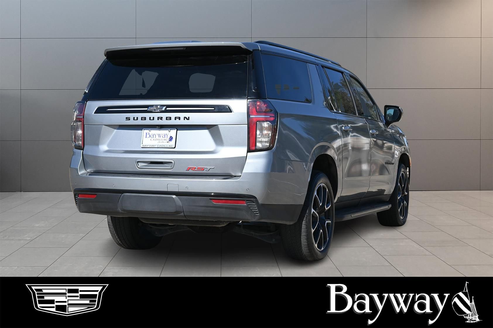 Used 2024 Chevrolet Suburban RST image 5