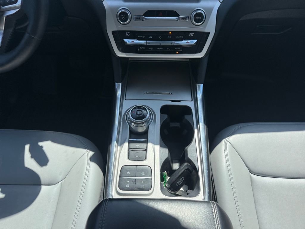 Used 2021 Ford Explorer XLT w/ Equipment Group 202A RWD image 15