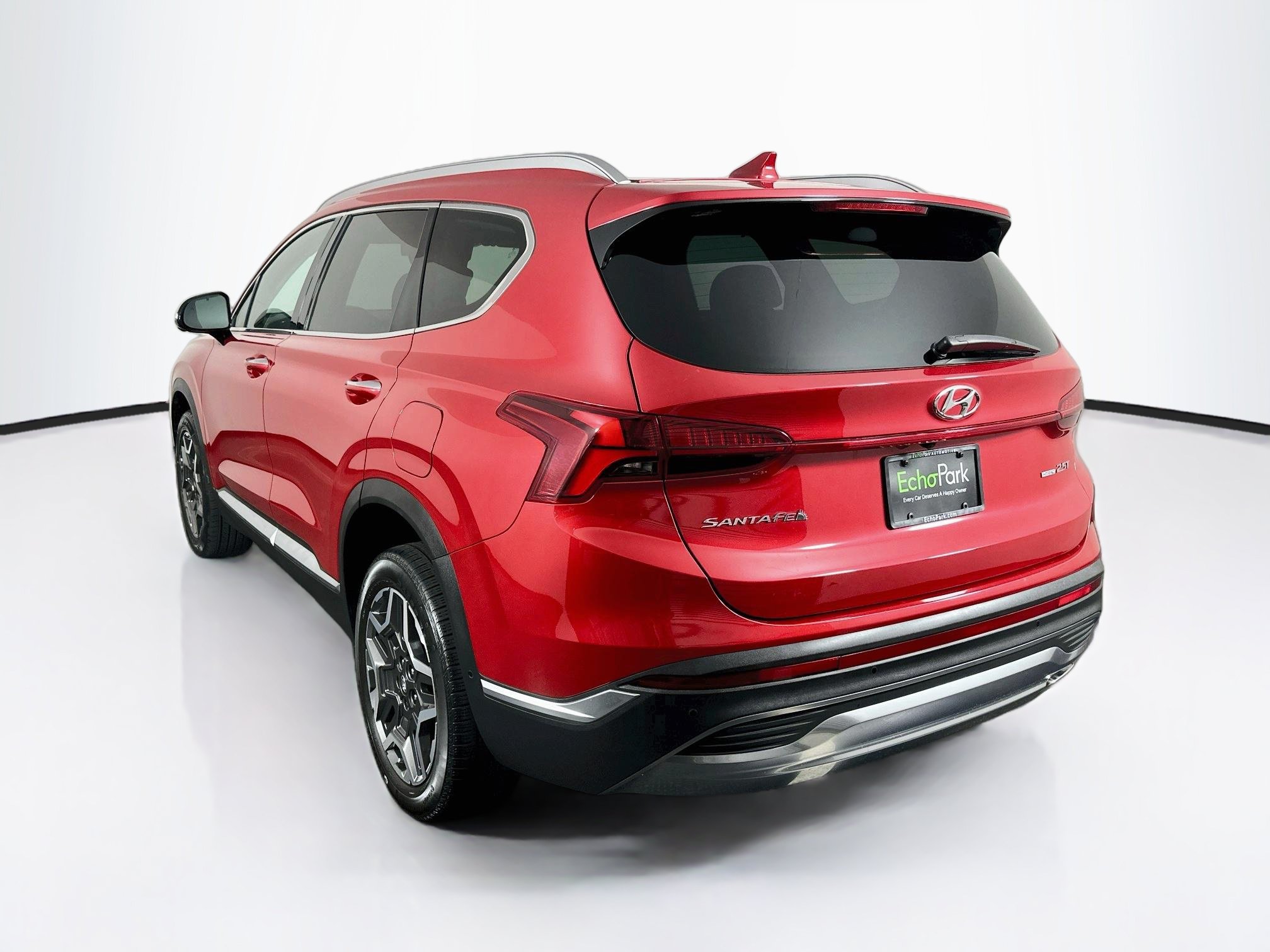 Used 2023 Hyundai Santa Fe Limited w/ Cargo Package AWD/4WD image 5