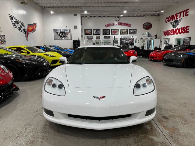 Used 2007 Chevrolet Corvette Coupe w/ Preferred Equipment Group RWD image 24