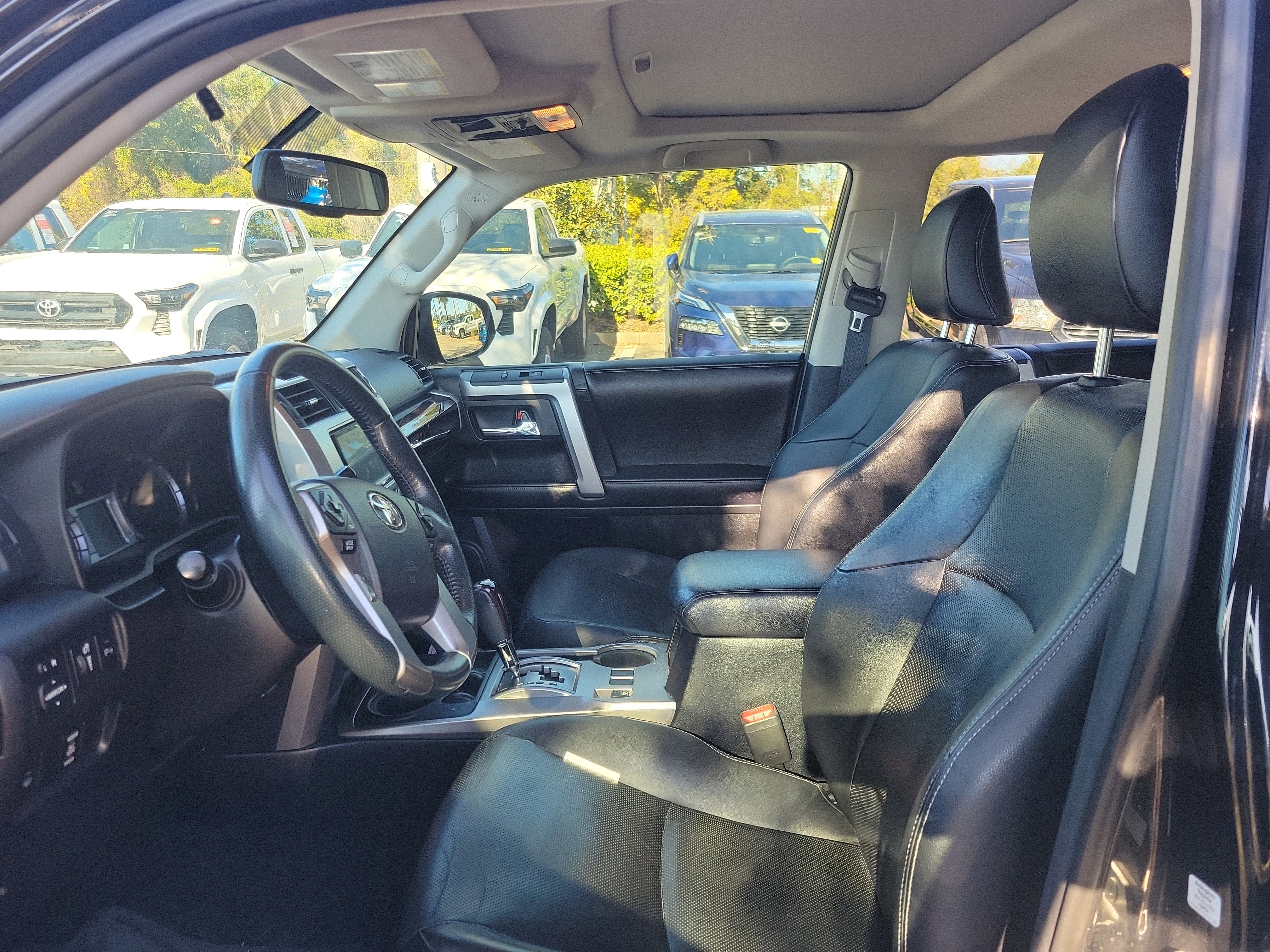 Used 2016 Toyota 4Runner Limited image 31