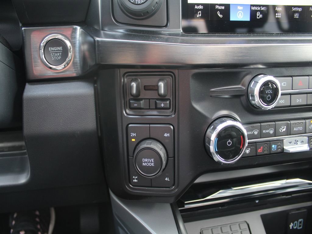 New 2026 Ford F250 Lariat w/ Black Appearance Package image 21