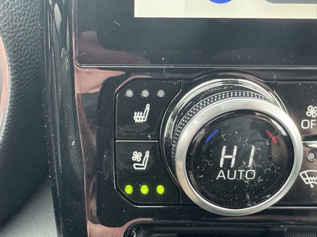 New 2026 Toyota Highlander Platinum image 31