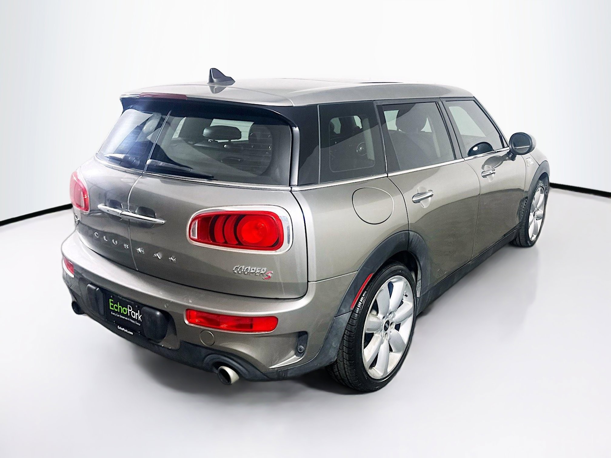 Used 2016 MINI Cooper Clubman S image 9