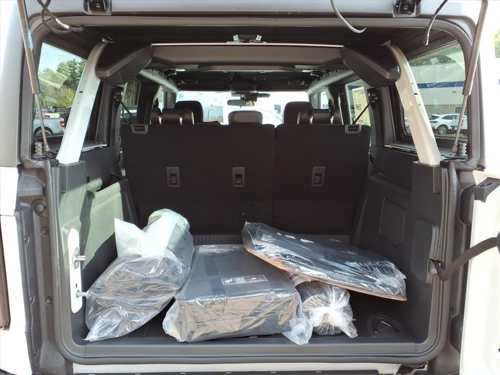 New 2025 Ford Bronco Badlands image 10