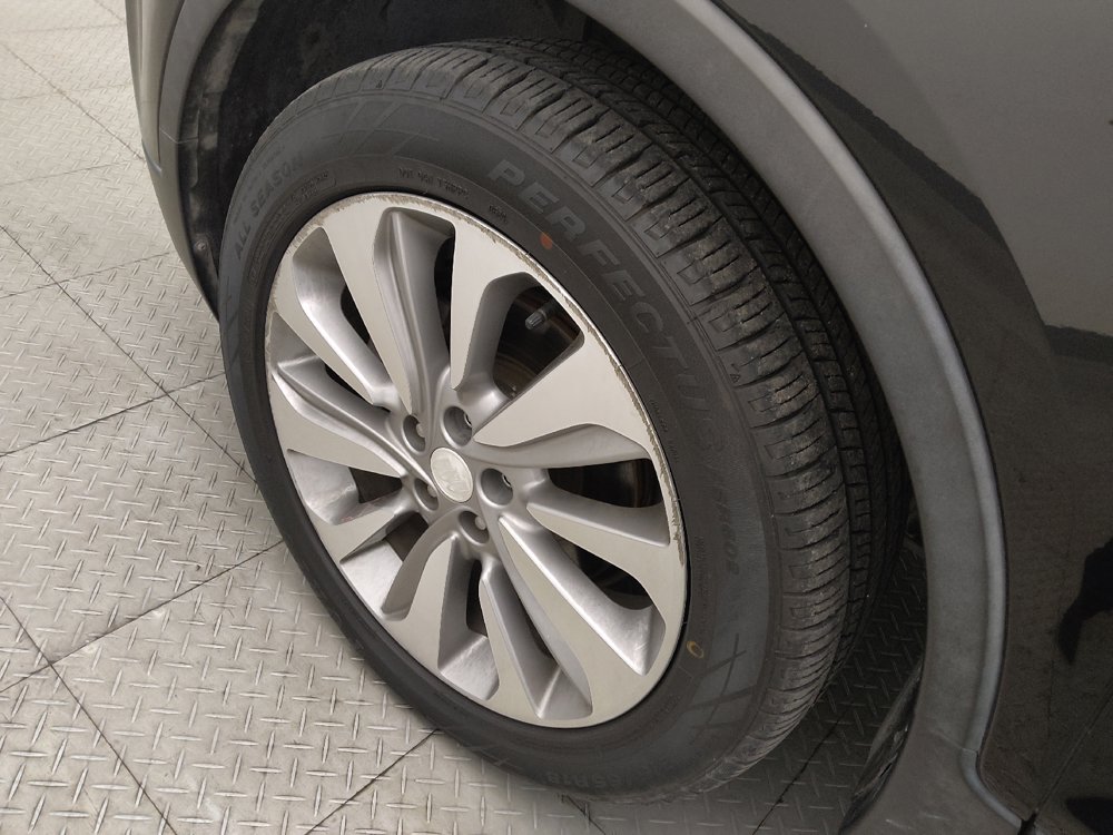 Used 2020 Buick Encore Preferred FWD image 31