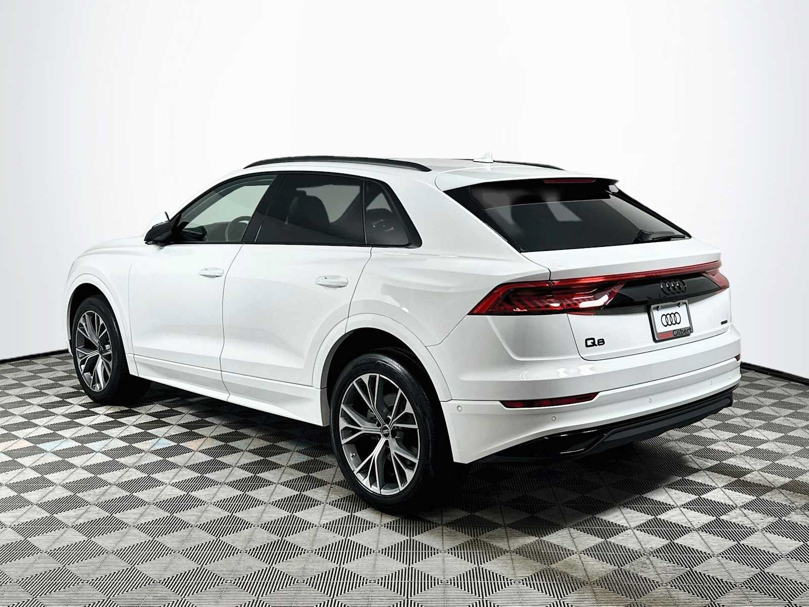 Certified 2023 Audi Q8 Premium w/ Convenience Package AWD/4WD image 5